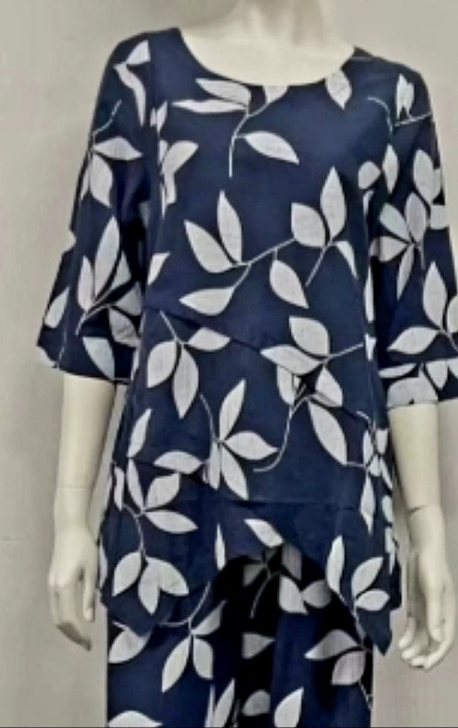 Ruby Rain Navy & White Linen Blend Top
