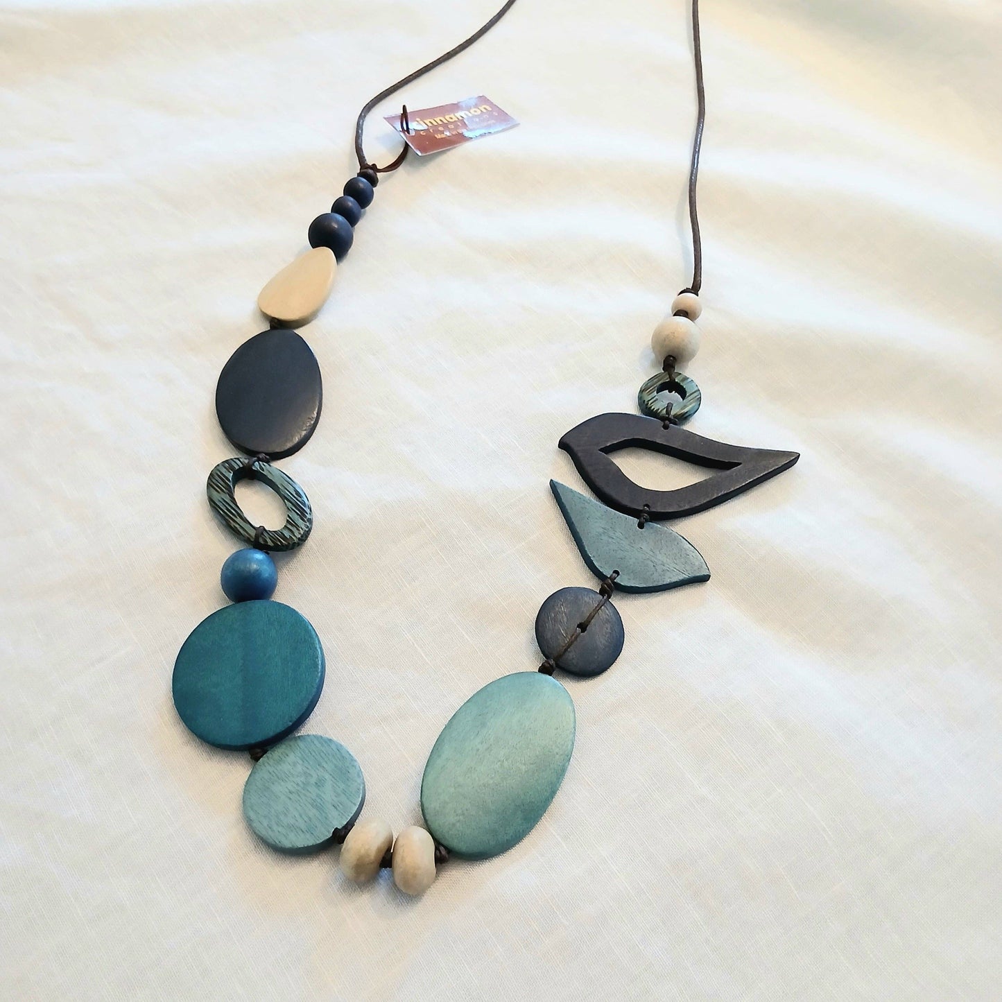 2 Birds Together on Oval Beads Dark Grey