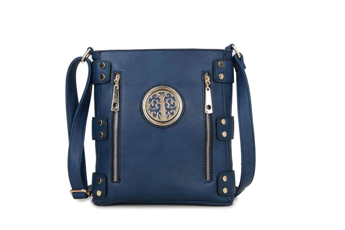 Cross body bag with top zip closure: Fuchsia