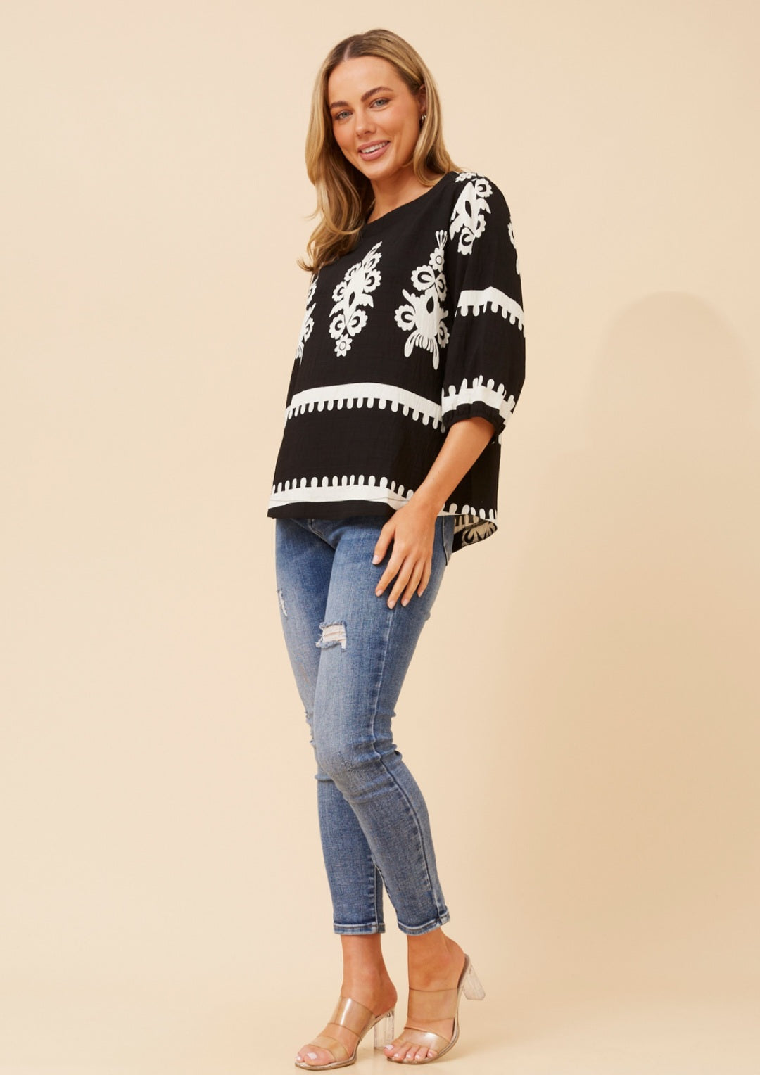 Stacey Top Black & White